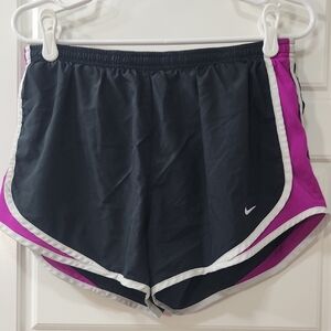 Nike Women's Black and Pink Running Shorts Medium